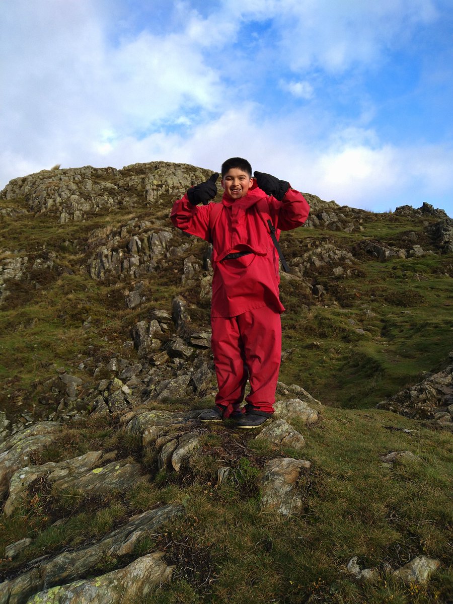misswall9's tweet photo. On our way up Gummer's How https://t.co/WC8aVQ80s5