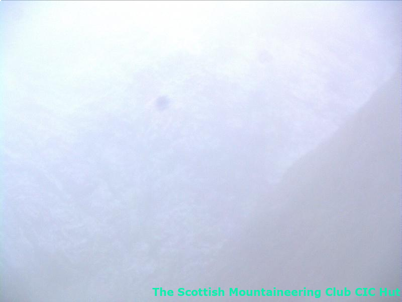 cicwebcam's tweet photo. #cichut #northface #bennevis #mountaineering Current weather. 3.19C, humidity 97%, recent gust 0mph, direction N https://t.co/OG2EryiLUW