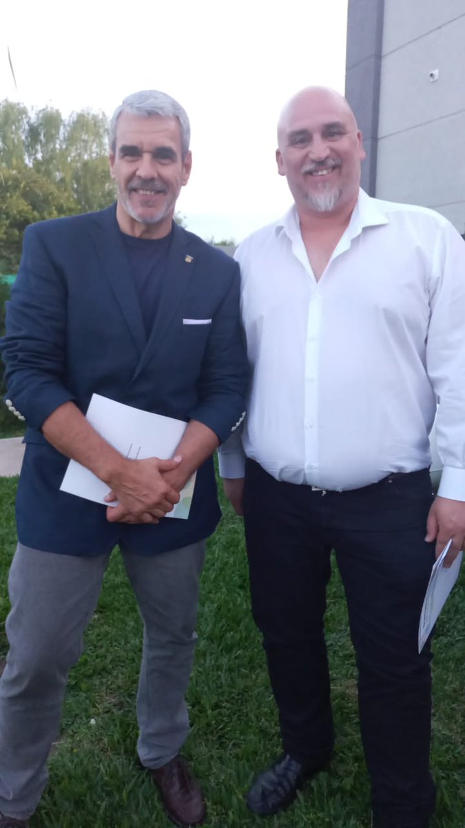 ProQuilmes1's tweet image. La inseguridad es uno de los temas más importantes para nuestro país,la cual aumento exageradamente este último tiempo.
Por eso en @dialogandoBa intercambiamos ideas y dialogamos acerca de esta misma junto a vecinos,concejales y referentes .