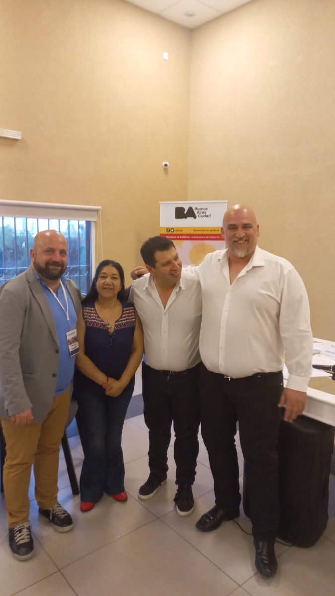 ProQuilmes1's tweet image. La inseguridad es uno de los temas más importantes para nuestro país,la cual aumento exageradamente este último tiempo.
Por eso en @dialogandoBa intercambiamos ideas y dialogamos acerca de esta misma junto a vecinos,concejales y referentes .