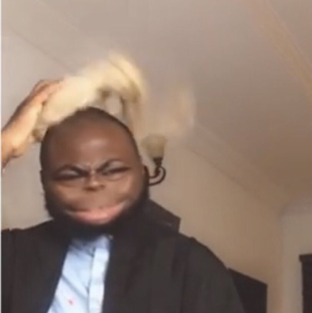 Gabricode100's tweet photo. E be like Scissors get one spirit. Anytime wey you hold am, e go dey do you to cut something.
Now I need new earpiece 🤧

#BlackFriday FEAR WOMEN #PregnantWife #Asake #asakeconcert #BeforeTwitter https://t.co/zIPbdN2WeT