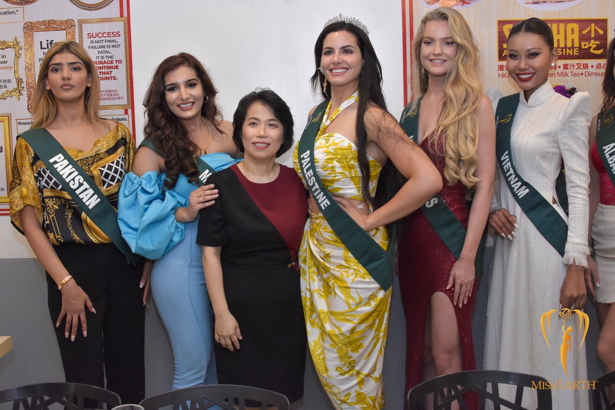 MissEarth's tweet photo. Experience Hong Kong-style modern cafe at Sio Cha 小吃 Asian Cuisine. Thank you for supporting #MissEarth2022 https://t.co/APposdPw26