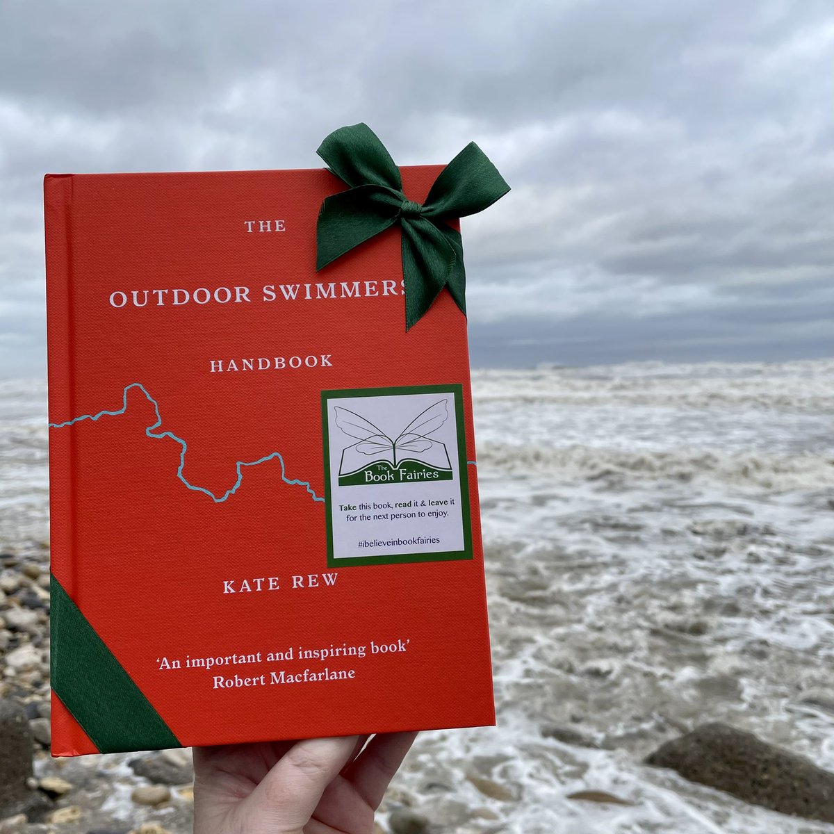 As part of our nationwide #COPBookFairies activity, book fairies have hidden a copy of #TheOutdoorSwimmersHandbook by Kate Rew at Ryhope beach today. #ibelieveinbookfairies #COPBookFairies #TBFEbury #GreenBookFairies #ClimateJustice #Just_And_Ambitious #TogetherForImplementation