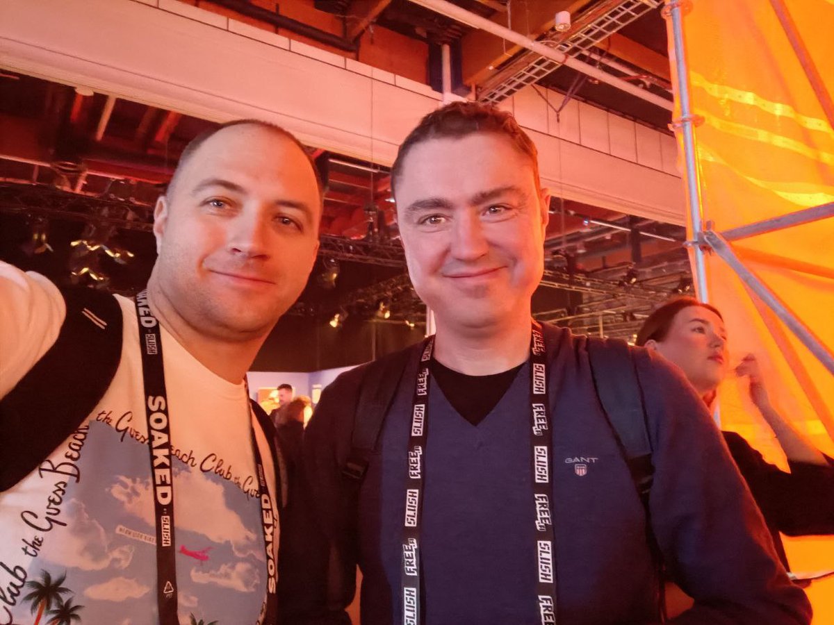 prfct_network's tweet photo. Catch-up with @TaaviRoivas, Former Prime Minister of Estonia and currently Chairman at @AuveTech 😎🤝

Thanks to @SlushHQ for such excellent meetings and great people. 

#Slush #slush22 #web3 #tech #innovation https://t.co/xLsWZWH8WD