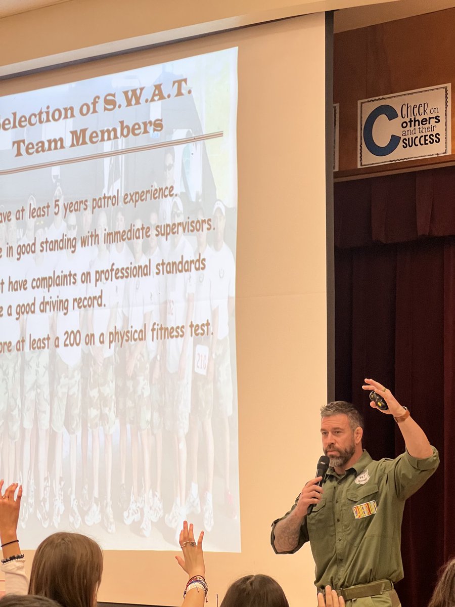 NISDStevensonGT's tweet photo. Career Day today! Listening to SWAT Officer Greg Cummins inform students about the qualifications it takes to become a SWAT team member. @NISDGTAA @NISDStevenson @NISD #InnovativeThinkers #NorthsideGT #WhyGT #RootEdStevenson #CareerDay https://t.co/zueGBadteS