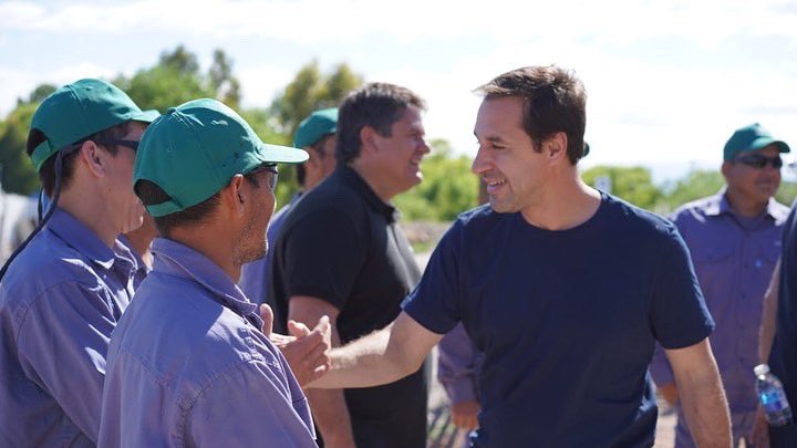 claudominguez02's tweet photo. El barrio Rincón de Emilio ya cuenta con la posta policial, que reforzará la seguridad de la zona. Gracias a cada oficial de la Fuerza por el compromiso diario y a las y los trabajadores que construyeron esta obra tan esperada 🙌🏼. #NeuquénCapital https://t.co/zyduw6GXpy