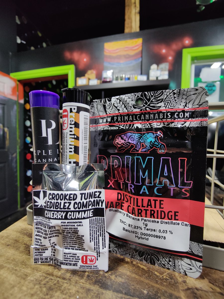 ProjectReleaf's tweet image. Come by and grab (1) Primal Vape Cart, (2) Pre Rolls, and (1) 100mg gummy for only $20!! 🤩🔥💚💯 #TheProjectOKC #ProjectReleaf #DealsOnDeck #OKCDispensaries #CannabisCommunity #Bundle