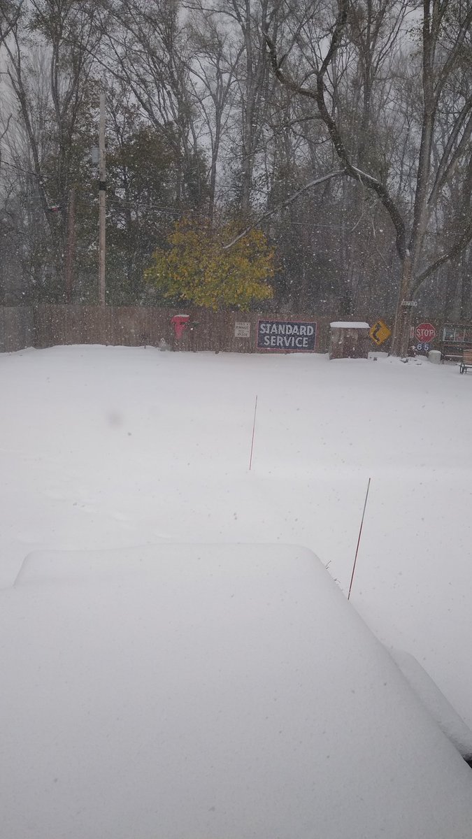 DecodingDadhood's tweet image. Reasons to love working from home ...