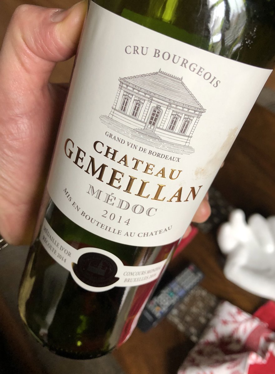 JamesPWine's tweet photo. A generously bottle aged Cru Bourgeois for $25. Mushroom &amp; forest aroma allow dried cherry to peek through &amp; say hi. Silky smooth tannin. Classic Bordeaux spice-cupboard aroma &amp; flavour. This was fun … &amp; just in time for a wintery braise. #crubourgeois #lcbo #greatvaluewine https://t.co/9hkROhb93J
