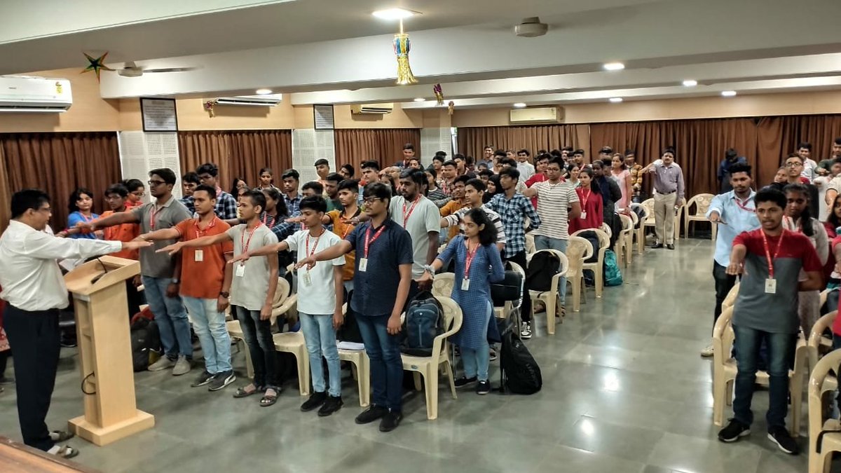 idemitc's tweet photo. IDEMI Mumbai conducted a Vigilance Awareness session at Vivekananda Polytechnic, Chembur for their students as part of Vigilance Awareness Week #MSME #IDEMI #MSMEs https://t.co/oH7yuuyN2H