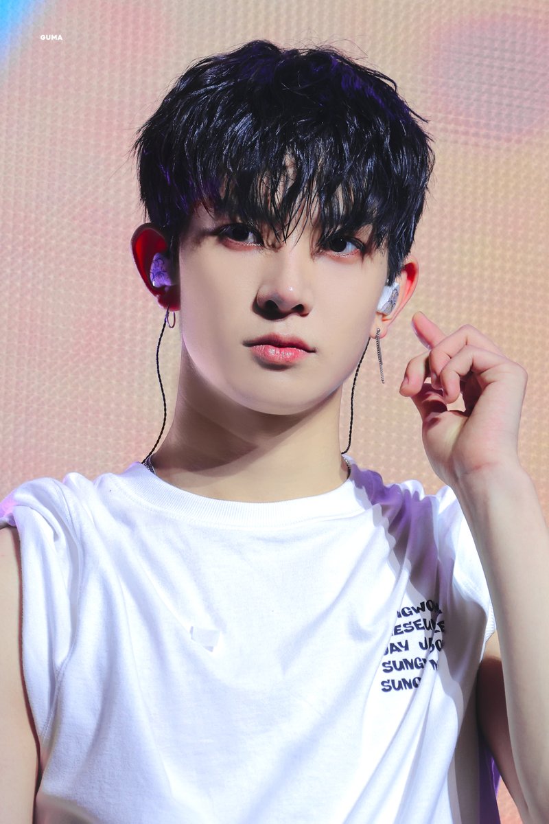 221013
희승이 피셜 꽤나 괜찮은 날 특: 진짜잘생김

#희승 #HEESEUNG #엔하이픈 #ENHYPEN