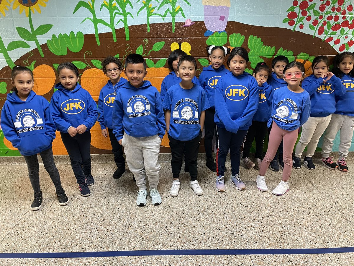 It’s Spirt Day at JFK! 💙💛#JFKrocks #PCpride