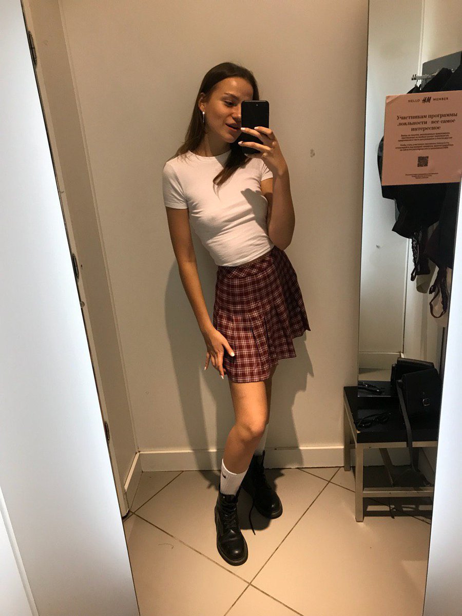 whyyouvika's tweet photo. хочу скорее преподавать в универе, чтоб вот так вот заявиться на пары к первакам https://t.co/khJu6PKr5C