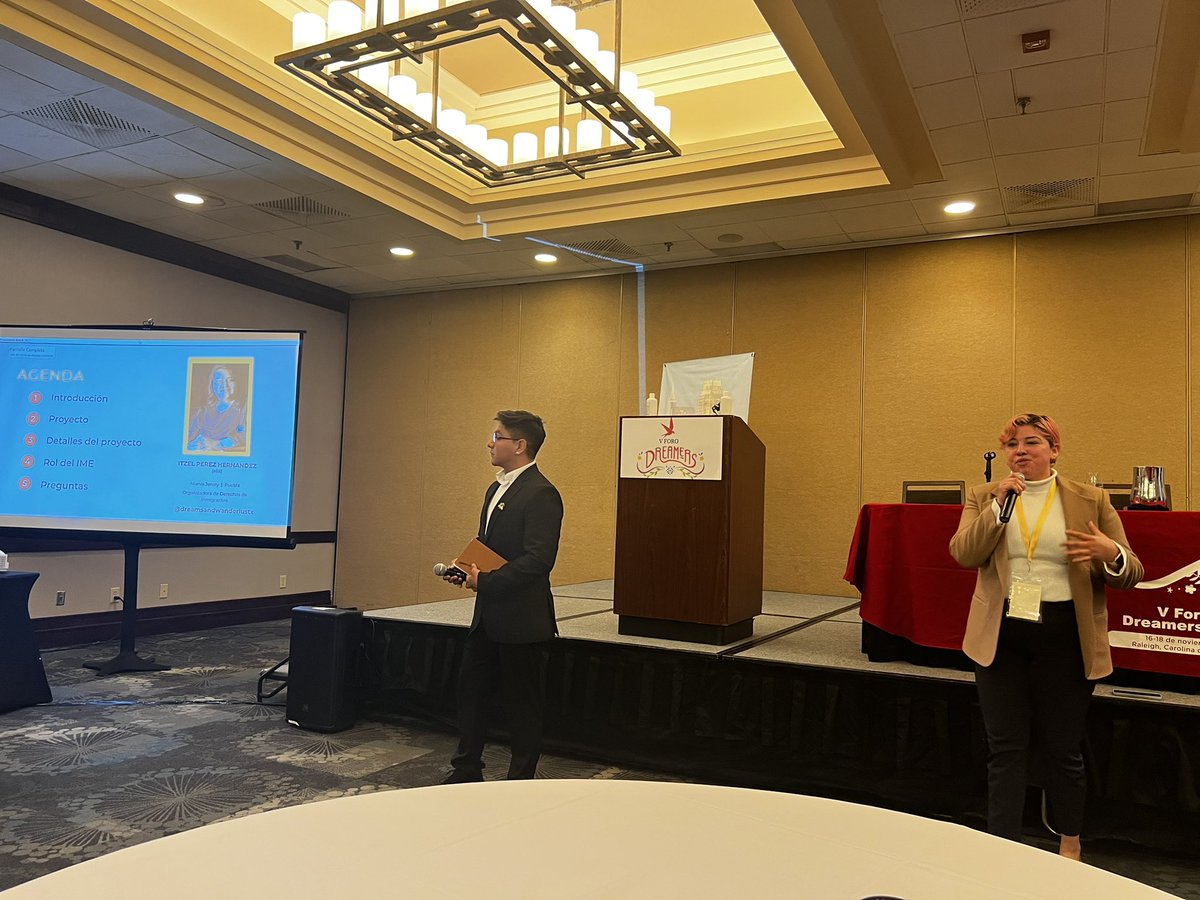 Concluye exitosamente #VForoDreamers🇲🇽🇺🇲en Raleigh #NC. Equipos de Dreamers presentaron 4 proyectos para el trabajo conjunto con <a href="/IME_SRE/">IMME</a> y red consular <a href="/SRE_mx/">Relaciones Exteriores</a>, mismos que expondrán en #CDMX  en #2023. Gracias a <a href="/ConsulMexRlm/">Consulmex Raleigh</a> por organizarlo y a <a href="/r_velascoa/">Roberto Velasco Álvarez</a> por clausurar