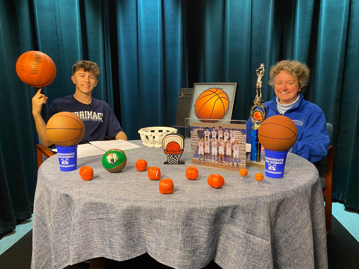 MerrimackTV's tweet photo. 🏀 @MaureenCMooney taped an episode of her "Presents" series that features @TomahawksMHS David Roy! Check it out on the community channel this weekend Thanks MM!

...can we convince play-by-play volunteer @bgagnon1123 to tape a series interviewing more Tomahawks? 😎

🏀 https://t.co/2VvcWChTpR