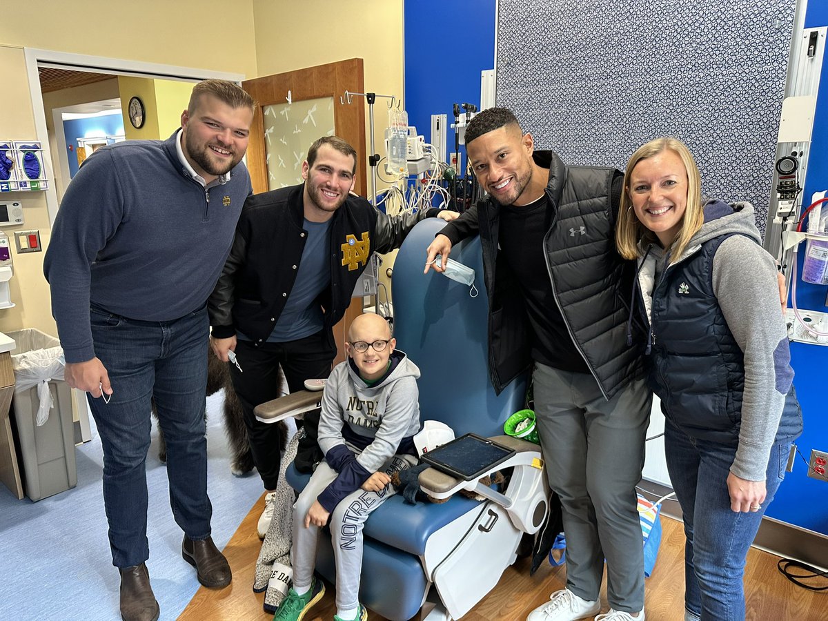 Marcus Freeman (@marcus_freeman1) on Twitter photo We had the best time catching up with <a href="/NDHockey/">Notre Dame Hockey</a>โs guy Rudy today!
Thank you <a href="/RMHCMichiana/">RMHCยฎ Michiana</a> for letting us spend time with some of the best Irish fans! We had the best time catching up with <a href="/NDHockey/">Notre Dame Hockey</a>โs guy Rudy today!
Thank you <a href="/RMHCMichiana/">RMHCยฎ Michiana</a> for letting us spend time with some of the best Irish fans!