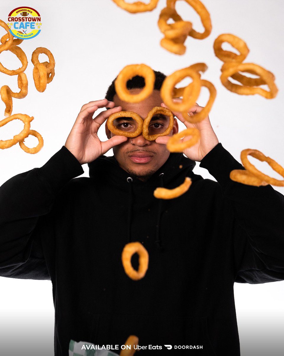 NIL dropping 🫳🫳🫳

#USC WR Brenden Rice &amp; #UCLA WR Kam Brown have partnered to bring ‘Crosstown Cafe’ ahead of Saturday’s matchup in the Rose Bowl.

It’ll be available on <a href="/UberEats/">Uber Eats</a> <a href="/DoorDash/">DoorDash</a> following the game — the first #NIL deal of its kind.

Both represented by <a href="/MalkaSports/">Malka Sports</a>