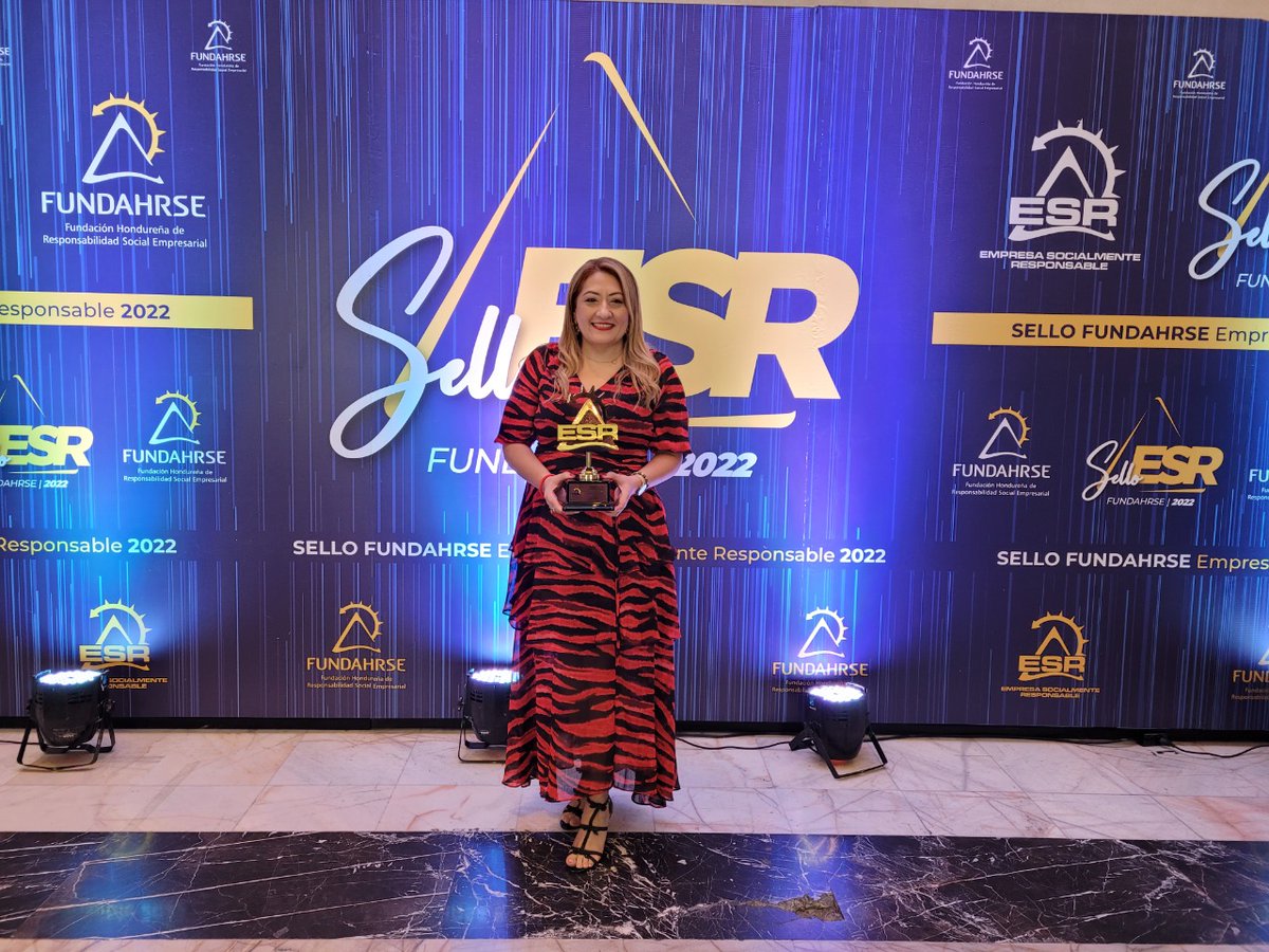 enter504's tweet photo. #Empresarial FOTOS: Grupo Jaremar recibe por noveno año consecutivo el Sello Fundahrse de Empresa Socialmente Responsable     #RSE #SelloESR #GrupoJaremar #Fundahrse #Honduras https://t.co/wKTQ00zTlV