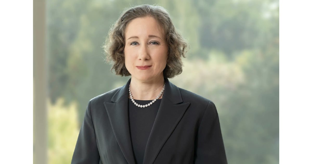 NCBAorg's tweet image. NCBA member Catherine E. Lee was recently named partner at Hedrick Gardner Kincheloe &amp;amp; Garofalo. Congratulations! 👏 Keep up with the moves and changes on the N.C. legal scene with Checking In on the #NCBarBlog: buff.ly/3fdMPw5.