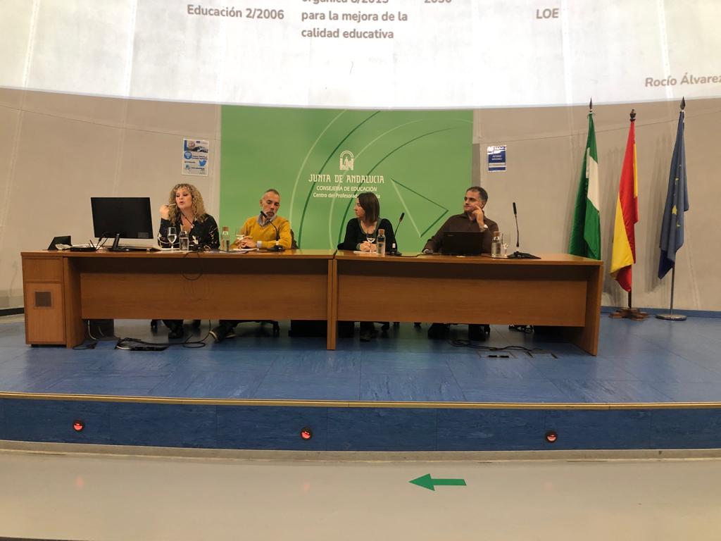 CristinaDomRov's tweet photo. I sesión Formación Formadores/as LOMLOE de la provincia de Sevilla. Seguimos trabajando para llegar a tod@s. @cepcastilleja @FormacProfAnd https://t.co/hnGgkZ0JO4