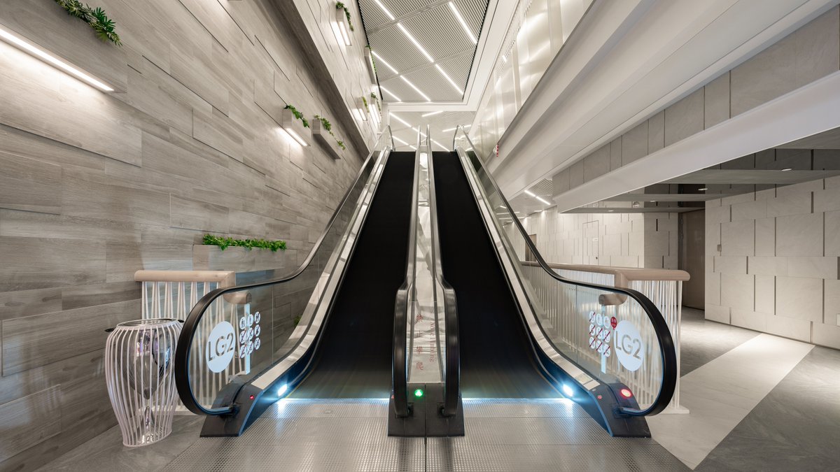SchindlerNA's tweet photo. Did you know that Schindler offers inclined moving walks? Our quiet, sleek 9500AE provides dependable performance from floor to floor, all while being the most compact moving walk ever!
Visit our link in bio to learn more. #movingwalk #schindlerelevator #schindler #movingwalks https://t.co/ACSY71VLm7