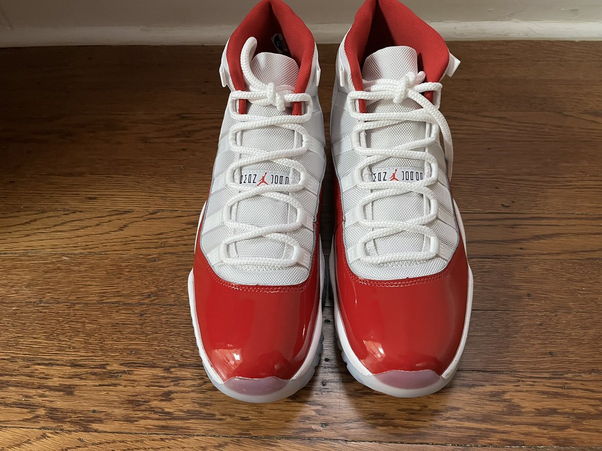 Firps98's tweet photo. Perfect footwear for the holiday season #VarsityRed #SNKRS https://t.co/EqXbD96GT1