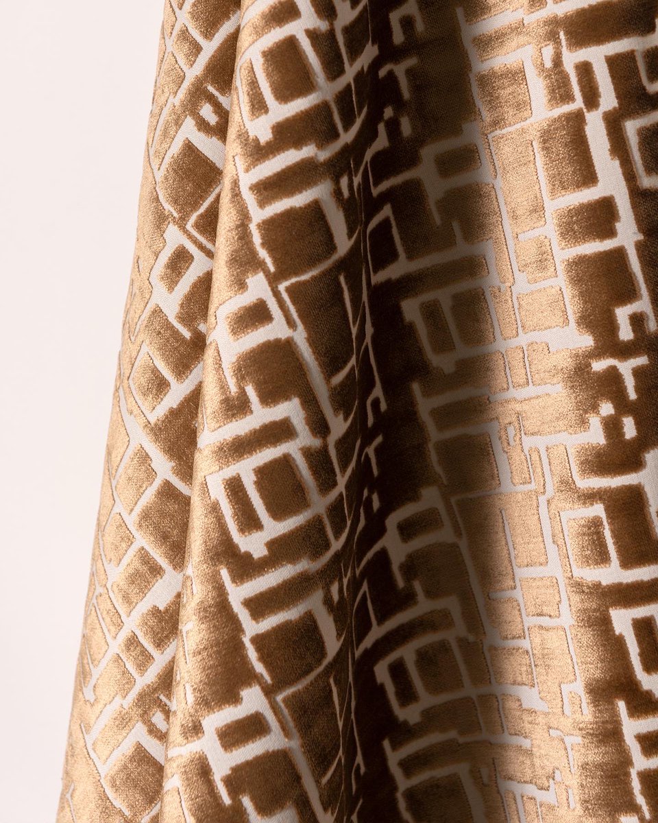 JamieStern_'s tweet photo. New leather furniture, fabrics and rug collections from Jamie Stern are featured in @InteriorDesign’s Fall Market Tabloid 2022!

Page 66 - Repertoire Velvet from the Contour Collection

#jamiesterndesign #interiordesignmag #interiordesign #velvet https://t.co/huXEtzXbmy