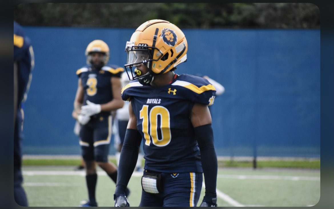 Blessed to say that I have received my first ⭕️ffer from <a href="/WarnerUFootball/">Warner Football</a> thank you <a href="/dburks88/">Dialleo Burks Sr.</a> !!!                <a href="/THERayRudolph_/">Coach Ray</a> <a href="/PCS_Sports/">PCS Athletics</a> <a href="/PCSBobcatFB/">PCS Football We/me</a> <a href="/bobbycarr11/">Bobby carr</a>