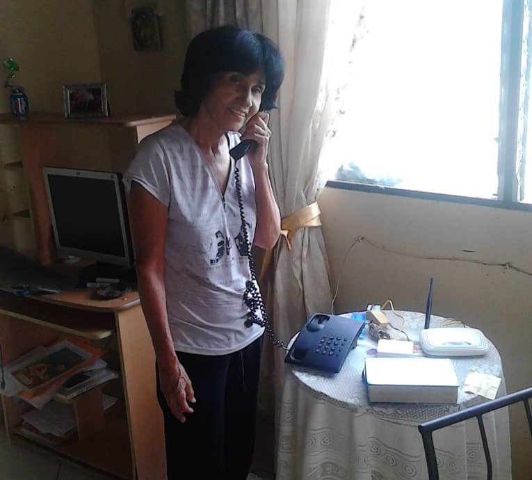 salaprensaCantv's tweet photo. #18Nov En Guárico, la Fuerza Azul restableció la conexión de telefonía fija e Internet en hogares de Zaraza y San Juan de los Morros, tras solventar incidencias técnicas reportadas por los usuarios a través de la aplicación VenApp del 1x10 del Buen Gobierno. https://t.co/usBzZavuho