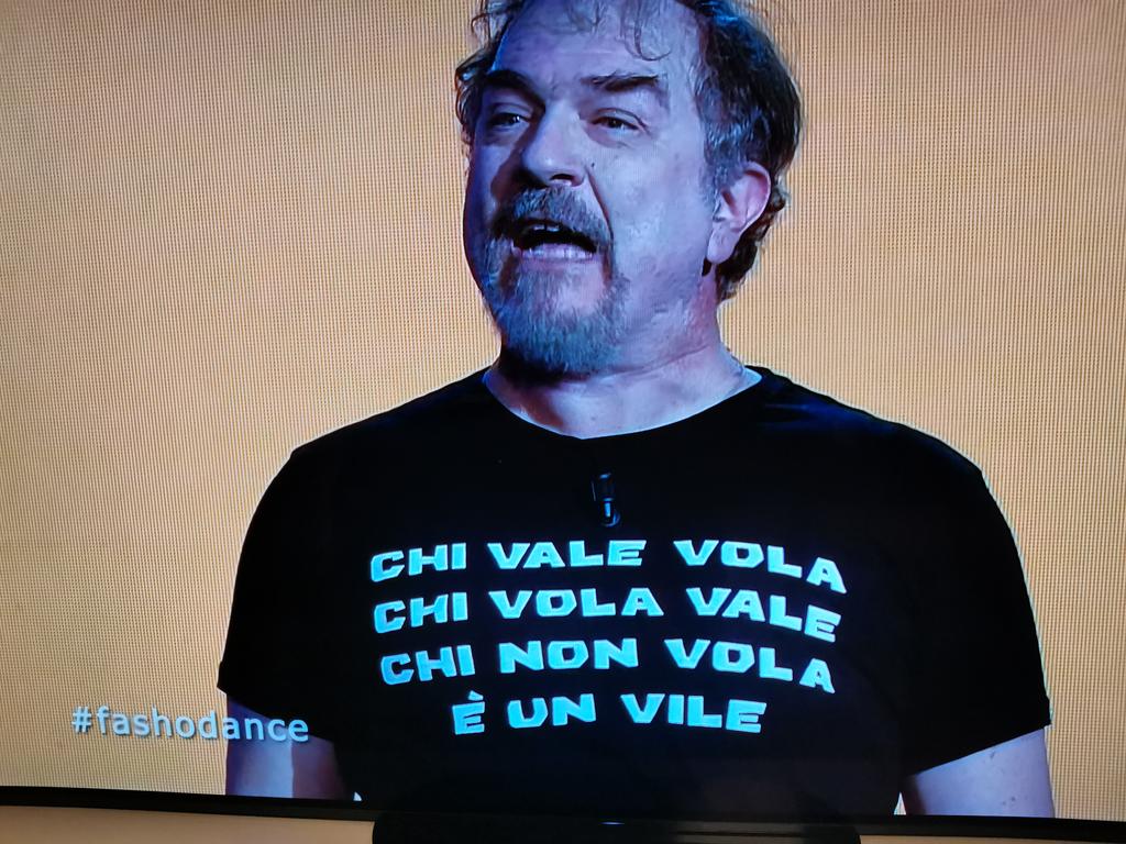 BeneAppodia's tweet photo. #propagandalive Grande omaggio a Max Bunker. Viva l'ardimentoso @Pennacchiiiii https://t.co/G9GIgav70g