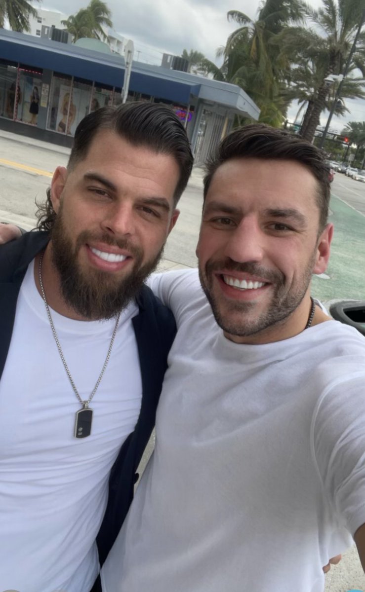 Milan Lucic tweet media