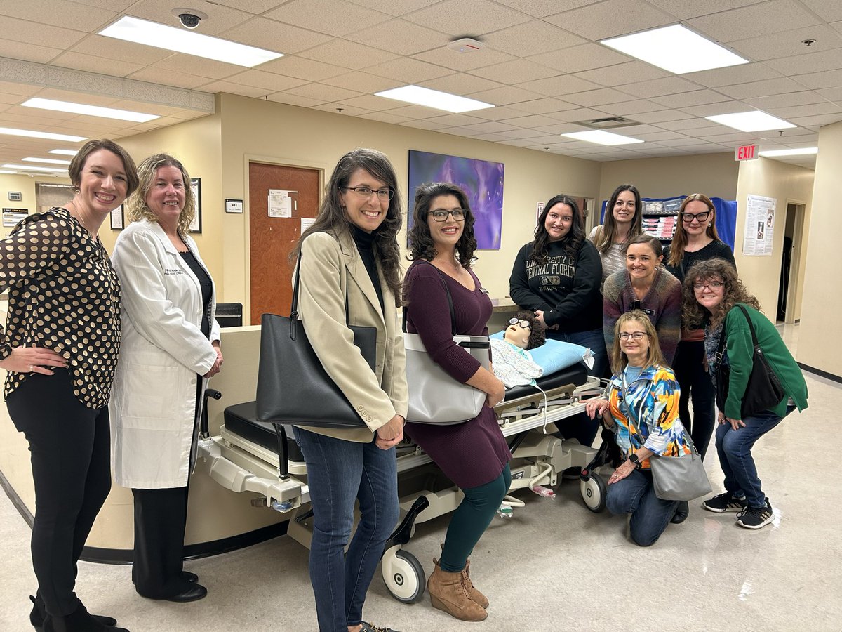 ChristinaG_UCF's tweet image. Thank you to the @UCFFoundation Prospect Development team for joining us yesterday at the @UCF_Nursing #simulation lab and @MindiAn21799301 for leading a fantastic tour! 💛🖤🩺