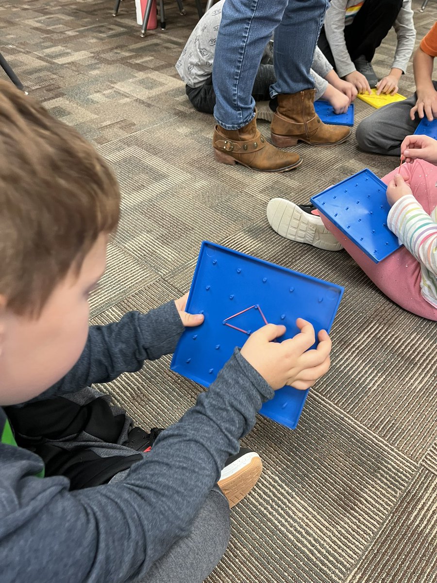 MrsZeigler's tweet photo. 1st graders @PrairieViewES were so excited to explore 2D shapes with the geoboards! Can’t duplicate the learning that occurs with hands on exploration in math class! @NorthwestMATH #IamNISDmath https://t.co/iQV3lbtHFw
