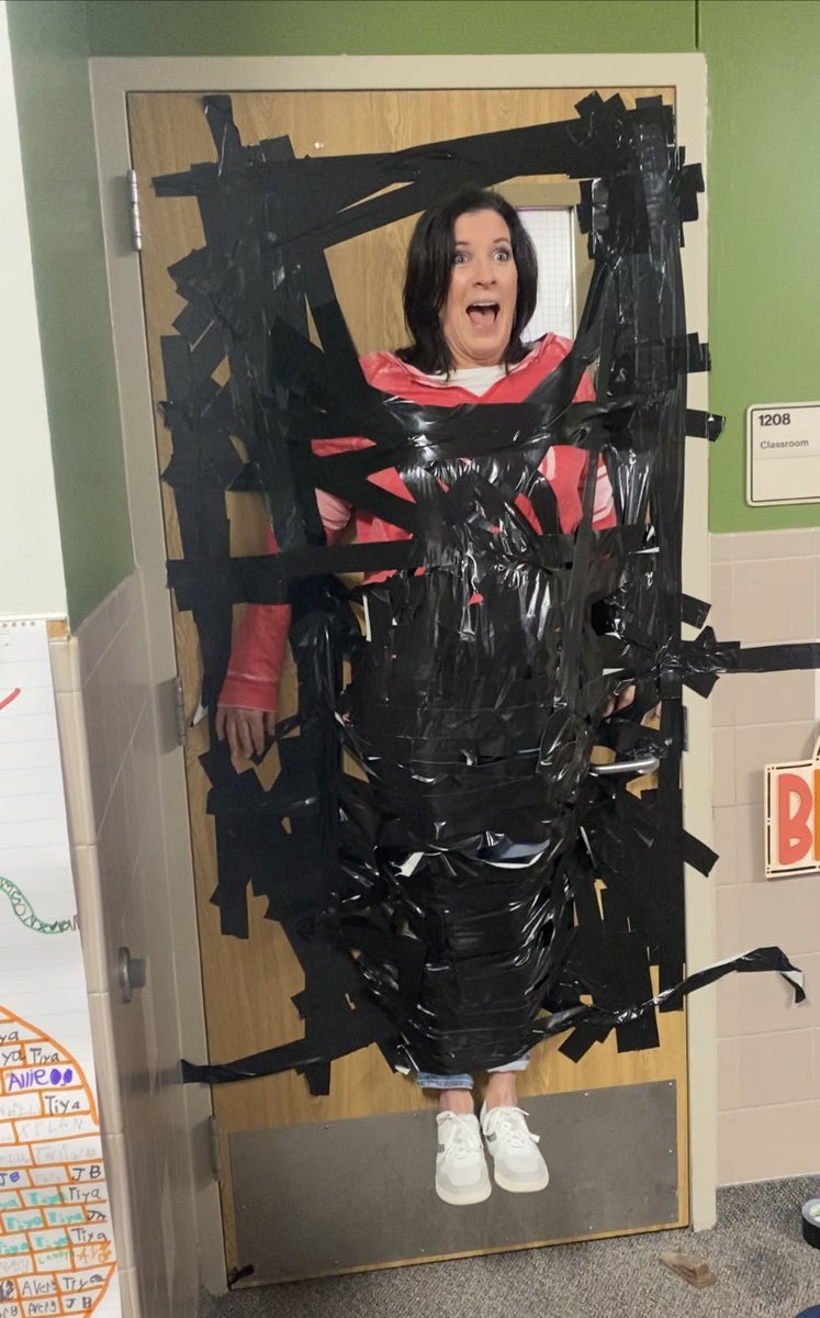 GiddensJaguars's tweet photo. Just another great day ⁦@GiddensJaguars⁩!  Thank you all for supporting APEX at Giddens, and for Ms. Beasley’s class for the most donations! https://t.co/meK3OjVSif