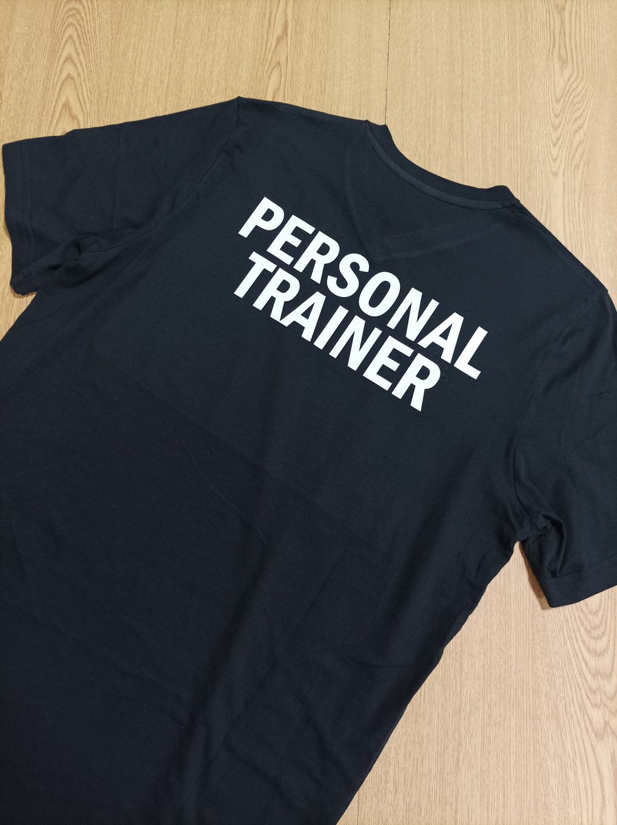 punto_print's tweet photo. Personalización con #vinilotextil
En tus equipaciones deportivas queda genial.
.
📍 Sector Descubridores 4 #trescantos
.
#personalizar #vinilo #equipacionesdeportivas #equipaciones #deporte #energiapositiva #viernes #findesemana #energiapositiva #tricantinos #madrid https://t.co/99e6nEOJ6f