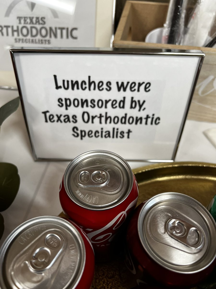 Lunch was soooo yummy today! Thankful for a wonderful <a href="/JenksPta/">Jenks PTA</a> and Texas Orthodontic Specialist! 🥰🦃 #mjejags