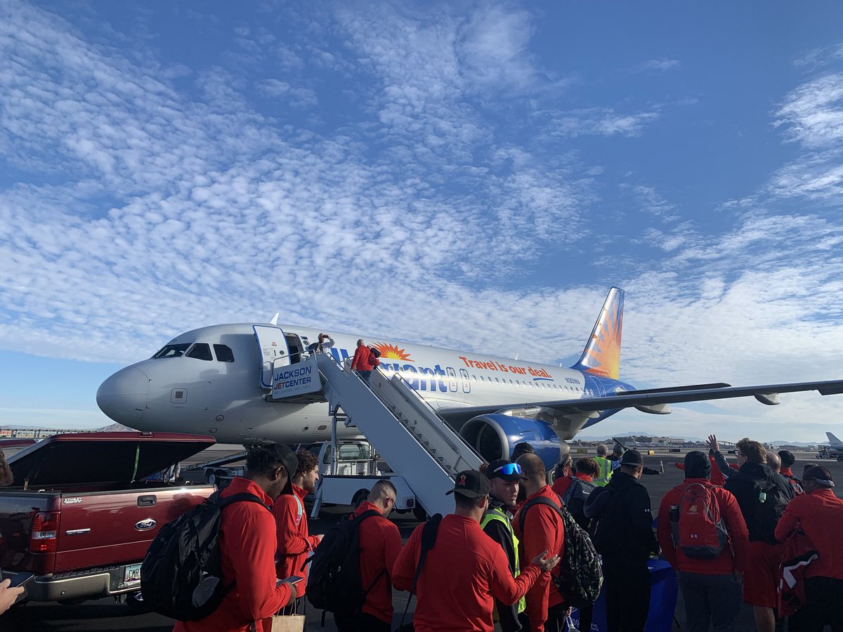 Thank You to <a href="/Allegiant/">Allegiant Air</a> for chartering us on our way to Sioux City, IA today for the #NAIA FCS Round 1 Playoff Game! #RNME #RollStorm