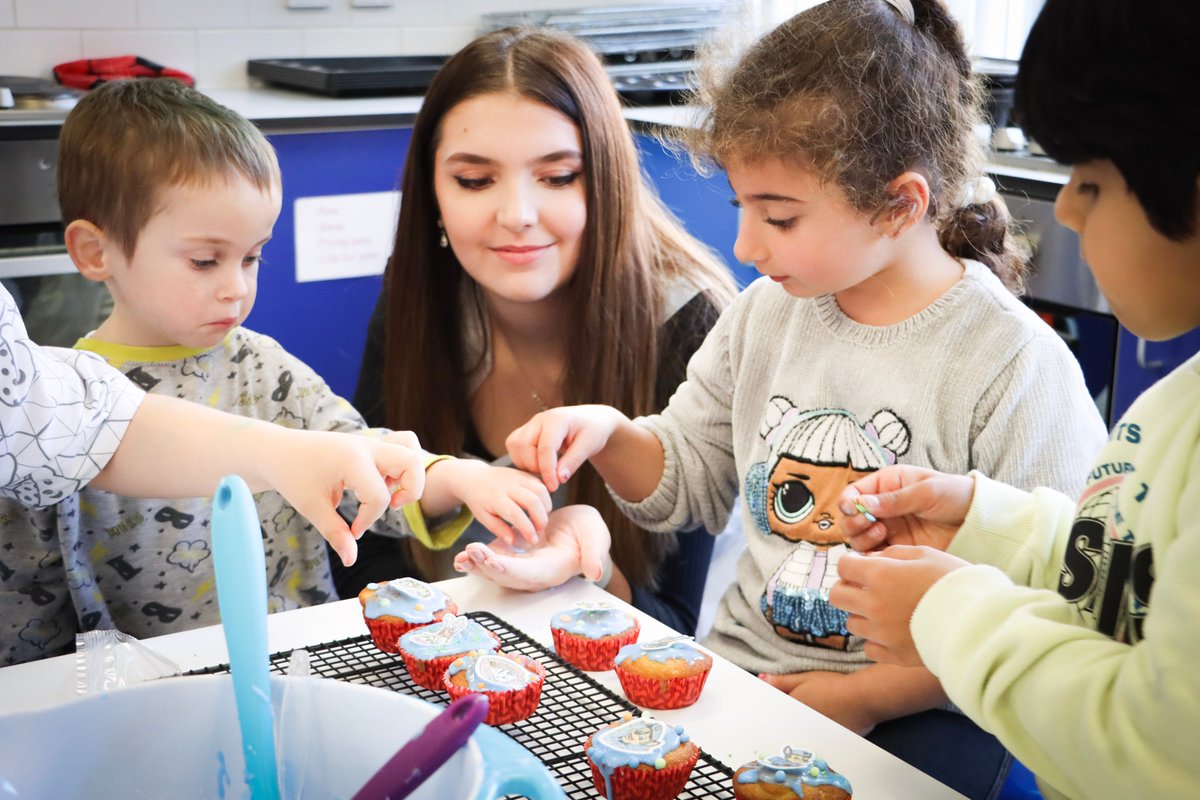PGS1732's tweet photo. Year 13 have had a great time making cakes and playing 'bear pong' for #ChildrenInNeed2022 with pupils at
@StBeneficial
today, showing #powerofpartnerships and how pupils of all ages can benefit.
@HMC_Org
#pgscommunity #schoolstogether https://t.co/0c2eVu3uUj