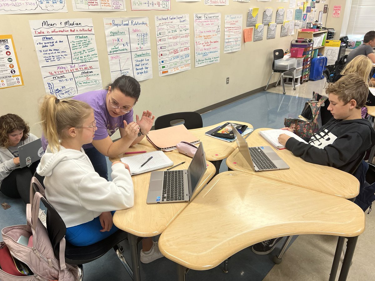 DrGuerrero17's tweet photo. the Friday before break, but our students and teachers are working hard and building connections! @KellerISD @TimberviewMS #SoarTogether #OneTimberview https://t.co/3oGCv8IeAw