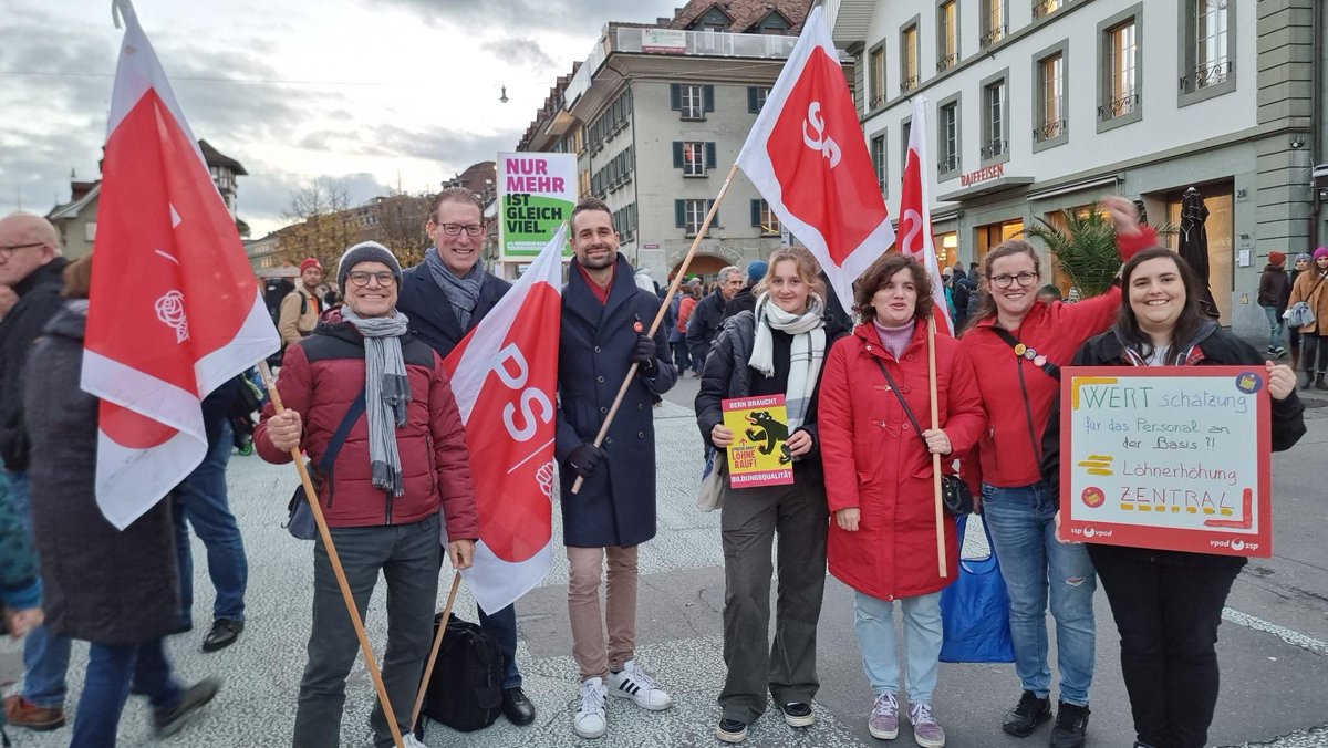 Wir fordern den vollen #Teuerungsausgleich und Reallohnerhöhungen.

Preis rauf? Löhne rauf! 

#teuerung #löhne #kaufkraft <a href="/vpodbern/">vpodbern</a> <a href="/GewerkschaftSGB/">SGB</a> <a href="/SP_Stadt_Bern/">SP Stadt Bern</a> <a href="/spschweiz/">SP Schweiz</a> <a href="/adrianwuethrich/">Adrian Wüthrich</a> <a href="/ueli_egger/">Ueli Egger</a> <a href="/MeretSchindler/">Meret Schindler</a> <a href="/keller_barbara/">Barbara Keller</a> <a href="/David_Stampfli/">David Stampfli</a>