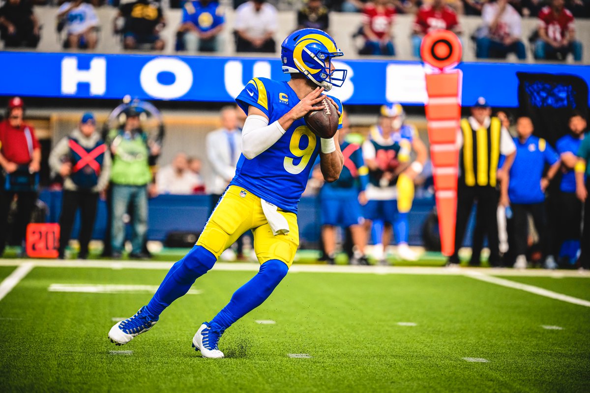 TheLARamsPR's tweet photo. #StatsToWatchFor
QB Matthew Stafford needs one passing touchdown to reach 50 regular season passing touchdowns with the Rams.
He would become the eighth Rams quarterback to reach 50 and would be second fastest, needing only 26 games (Kurt Warner- 21 games).
#LARvsNO https://t.co/7H4gDaUe96