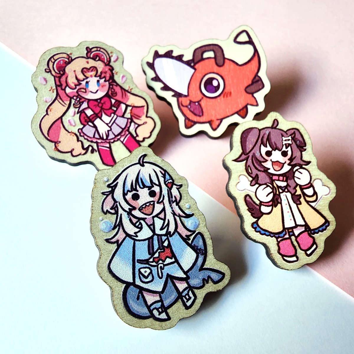 がうるぐら ,戌神ころね ,セーラームーン ,月野うさぎ 「BIG STORE UPDATE IS HERE!!!I have from p」|StarGlow🌻@ LAYTON IS BACK☕のイラスト