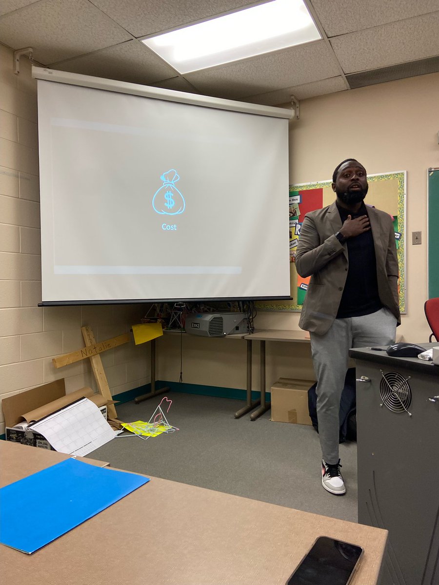 KurtMichael_Dee's tweet photo. Spent the morning presenting “IDENTIFYING BARRIERS TO PARTICIPATION IN SPORT” @uwindsored’s 5th annual #VME Conference. Haven’t been in the Neal Education building in almost 20 years. Thanks @gelseapizzuto for having me. #educationthroughsport https://t.co/0hdmrZIOBR