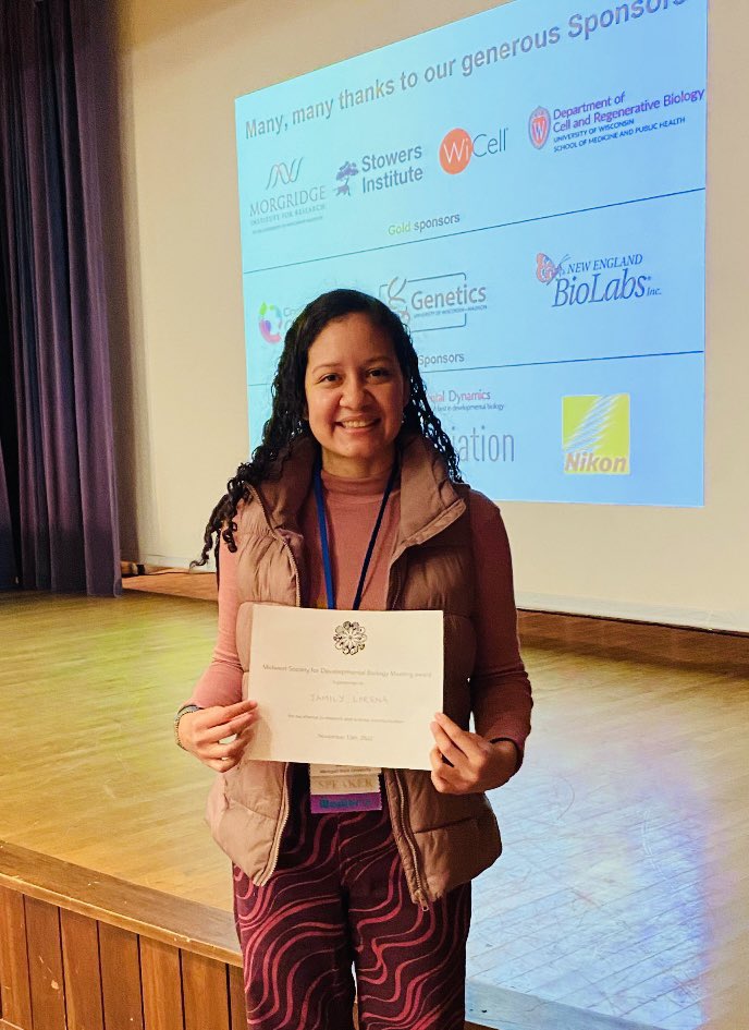 Differentiation Journal (@diff_journal) on Twitter photo Congratulations to the <a href="/midwestSDB/">Midwest SDB</a> poster award winners, grad student Jamily Lorena Ramos De Lima (pictured below) from @FishEvoDevoGeno’s lab <a href="/michiganstateu/">MSU</a>, and undergrad Chris Petit from Jennifer Mierisch’s lab <a href="/LoyolaChicago/">Loyola University Chicago</a>! Differentiation is proud to sponsor these awards! Congratulations to the <a href="/midwestSDB/">Midwest SDB</a> poster award winners, grad student Jamily Lorena Ramos De Lima (pictured below) from @FishEvoDevoGeno’s lab <a href="/michiganstateu/">MSU</a>, and undergrad Chris Petit from Jennifer Mierisch’s lab <a href="/LoyolaChicago/">Loyola University Chicago</a>! Differentiation is proud to sponsor these awards!