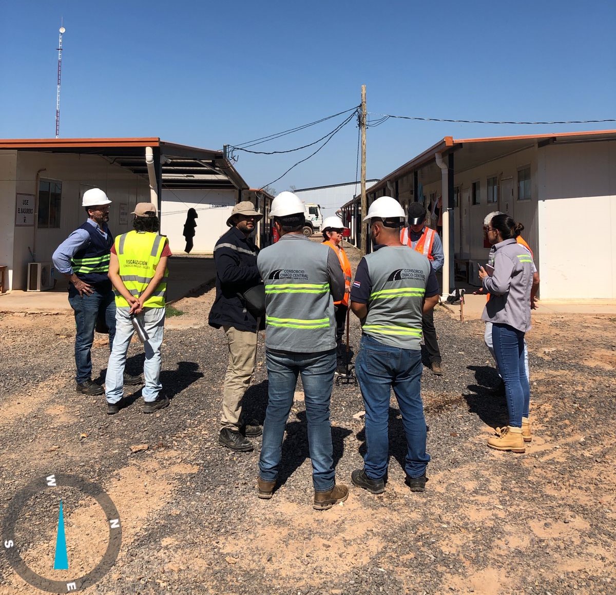 RutaDeLaLechePy's tweet photo. Se realizaron verificaciones de Señalización en los tramos e inspecciones en los campamentos de forma a garantizar el cumplimiento de las exigencias técnicas. https://t.co/3YCr1OH3Hq