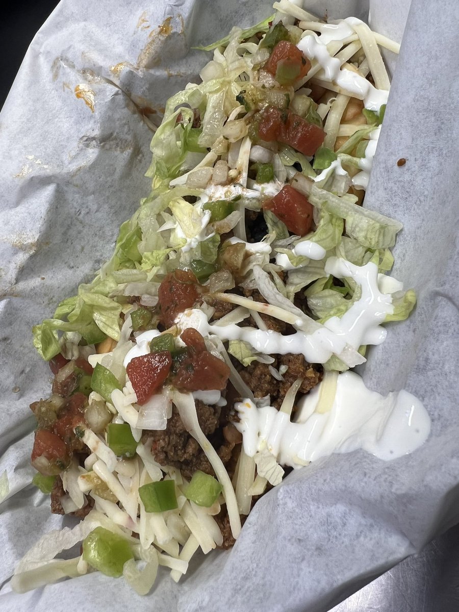 Happy Fry Bread Friday! Yummy fry bread underneath beans, ground beef, and your choice of toppings. Come try out our newest menu edition and let us know what you think! (Only available on Friday’s with supplies last.)