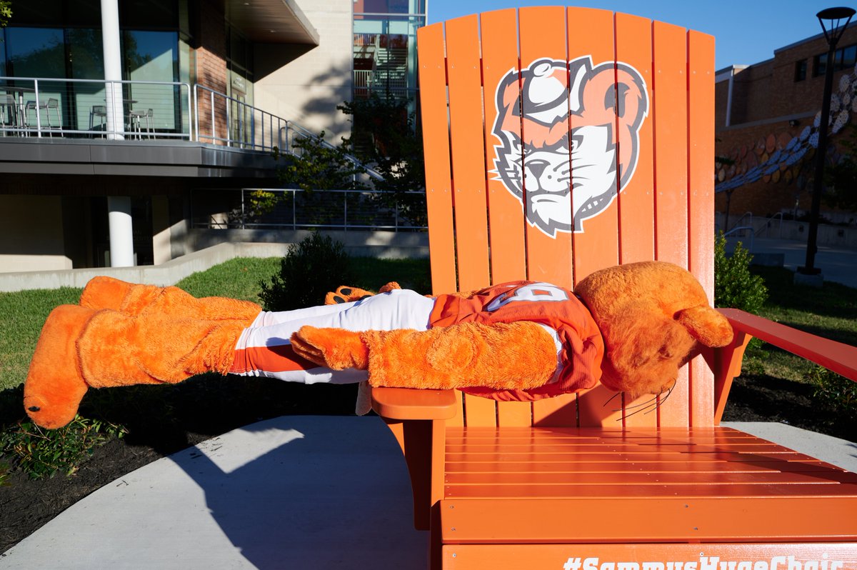 SamHoustonState's tweet photo. The secret is out! Sammy's Huge Chair is here! 

Share your photos with the hashtag #SammysHugeChair during the Homecoming festivities. https://t.co/lRSXLoxg4Z