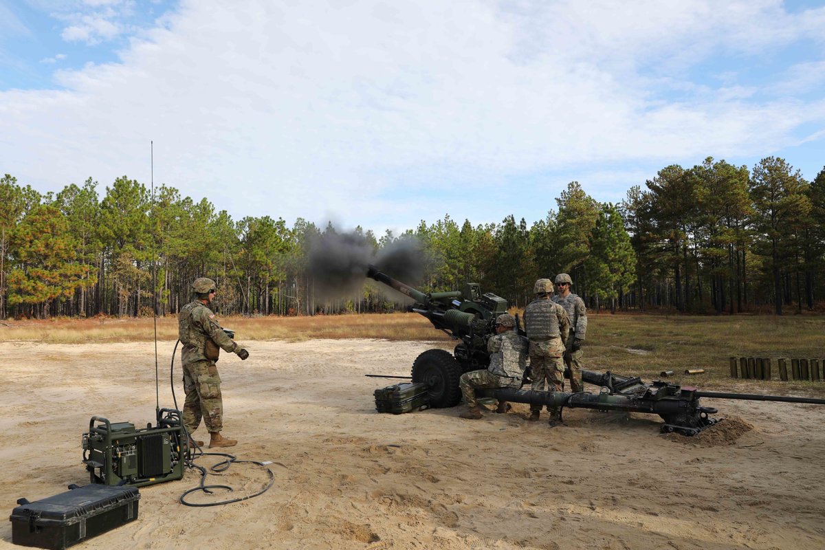 NCNationalGuard's tweet photo. U.S. Army National Guard Soldiers prep, load, aim, and fire rounds from a M119A3 Howitzer. Nov. 2, 2022. (U.S. Army National Guard Photo by Staff Sgt. Ruth McClary, 382nd Public Affairs Detachment)
#NCNG #northcarolinanationalguard #artillery #ReadyTeam #AlwaysReadyAlwaysThere https://t.co/xjW1CAgkDn