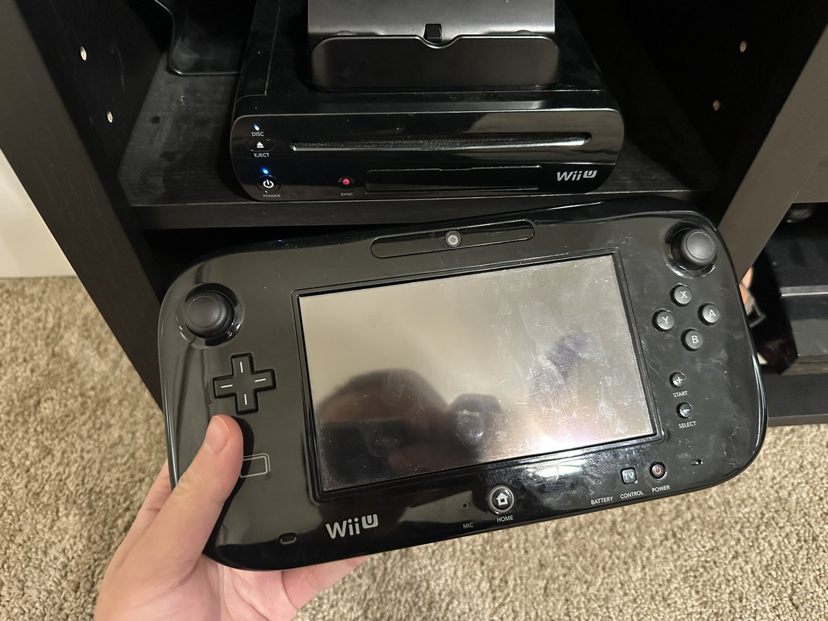 Plainrock124 on Twitter "The Wii U turns 10 today! My gamepad decided