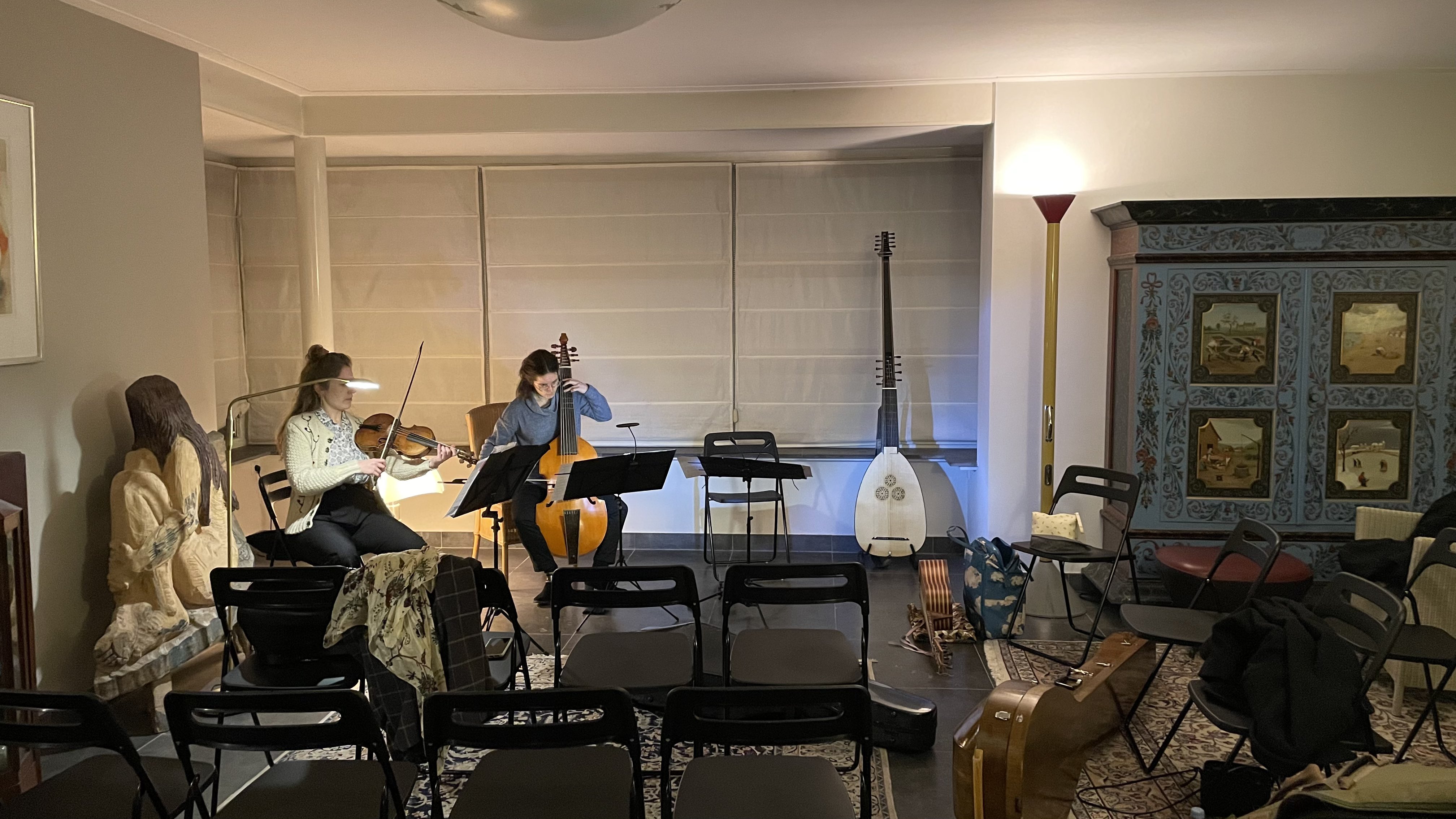 あさけ🇳🇱🇨🇭🐤テオルボ奏者 on Twitter 